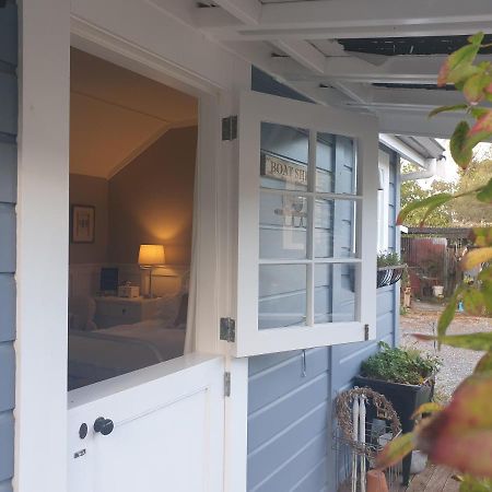 Cabins On Tudor Bed & Breakfast Motueka Esterno foto