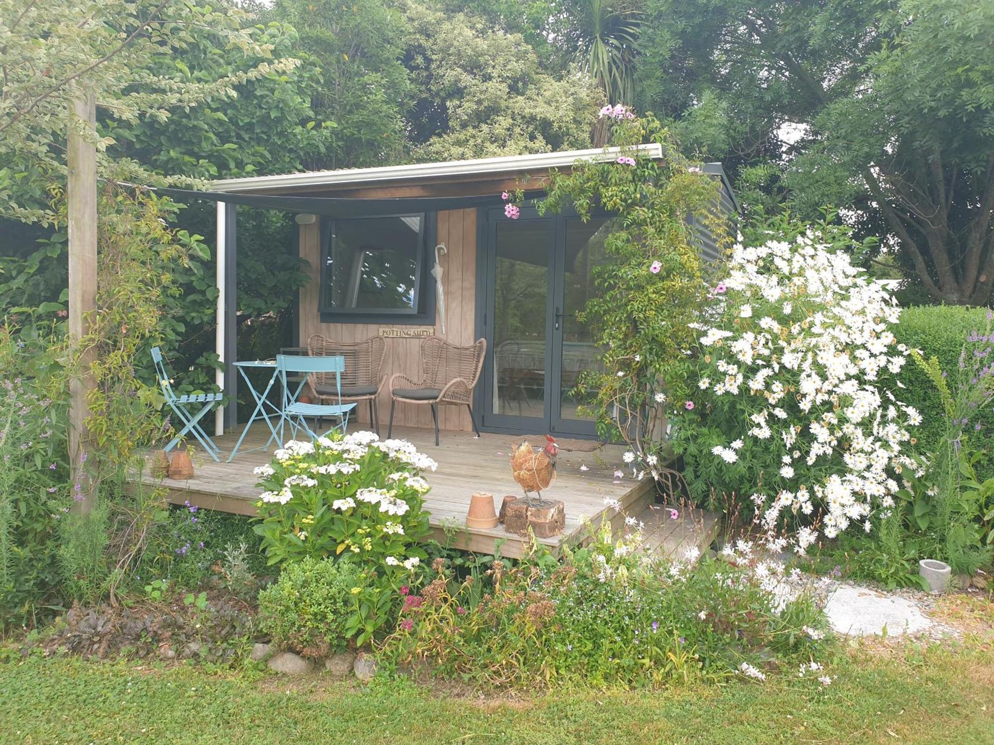 Cabins On Tudor Bed & Breakfast Motueka Esterno foto